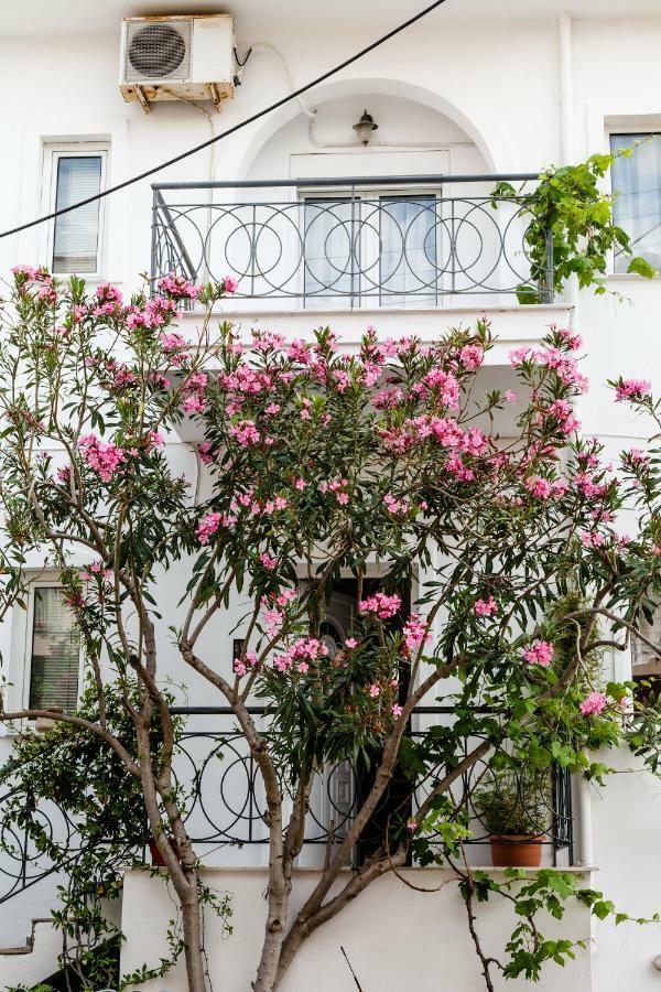 Casa Bianca Μεζονέτα Με Θέα Στη Θάλασσα Apartman Néosz Marmarász Kültér fotó